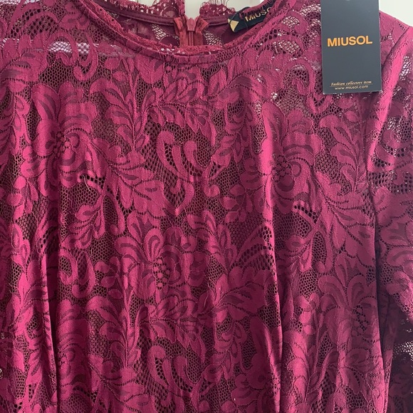 Miusol Magenta Mother of the bride gown. - Picture 2 of 7